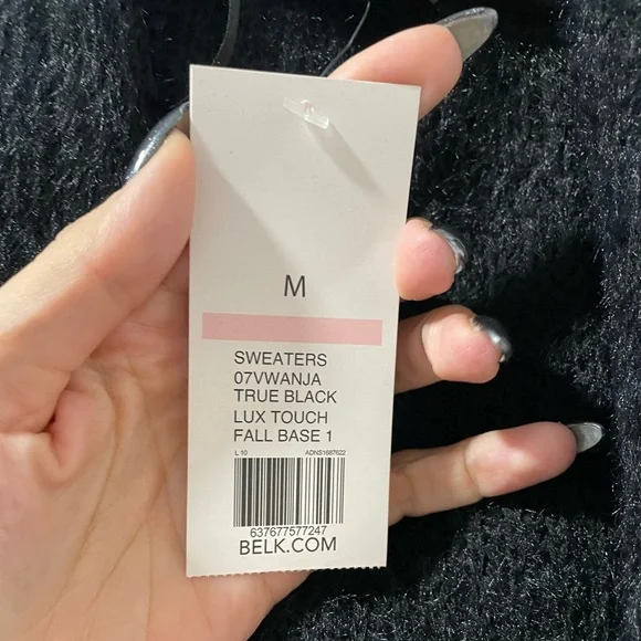 NWT. Hooded black cardigan sweater. Size medium. - Picture 5 of 5